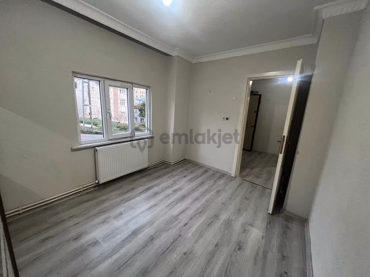 Arnavutköy Havalimanına Yakın 2+1 Giriş Daire - 4