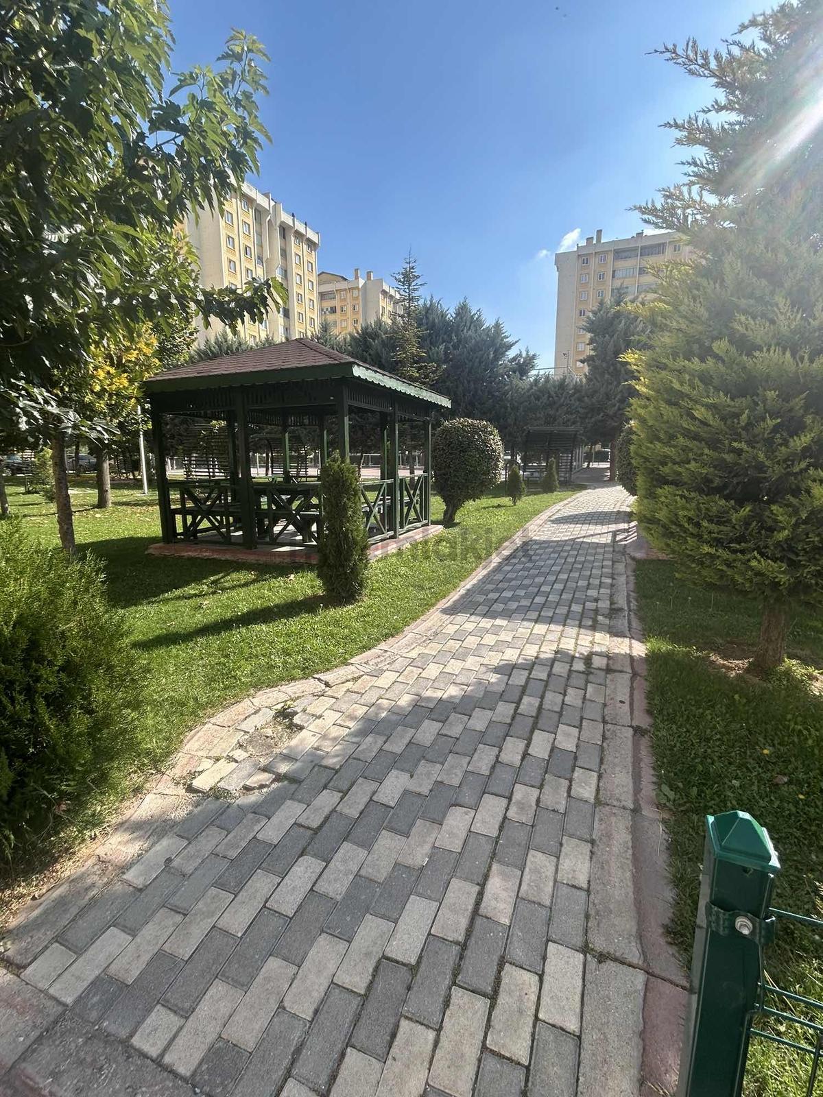 Selçuklu'da Kardelen Konutlarında Satılık 4+1 Daire - 4