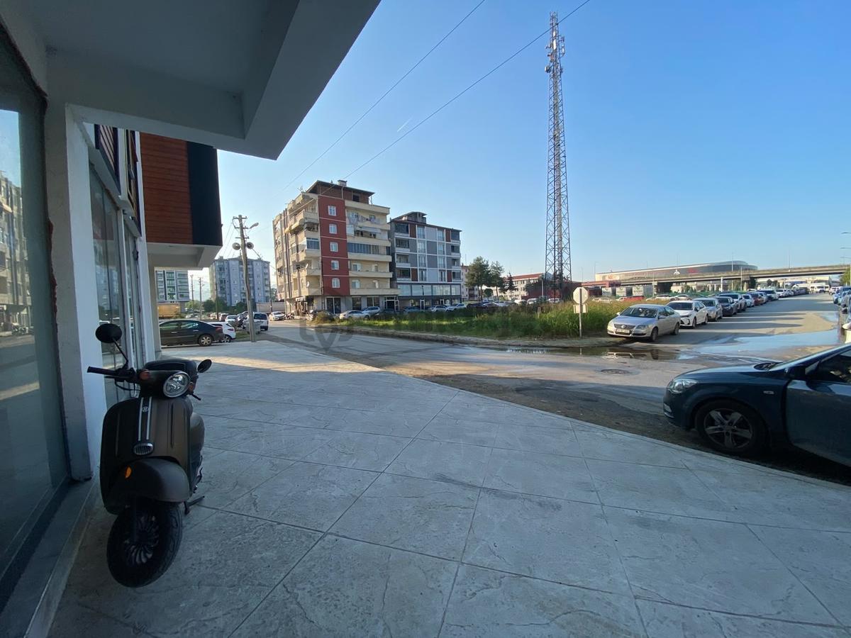 Tekkeköy Belediyesi Yakınında Satılık Dükkan - 18