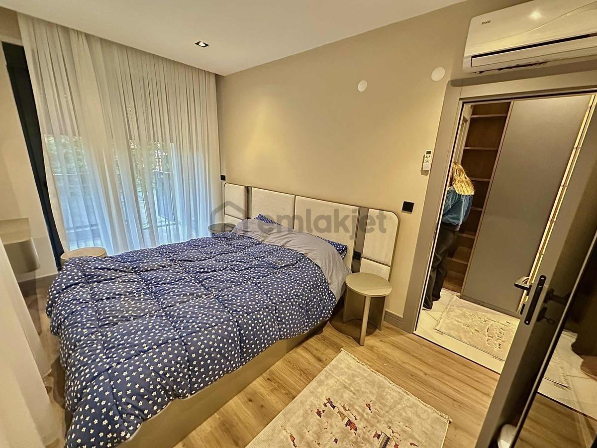 Bahçe Kullanım Alanlı 80m² 1+1 Lüks Daire - 11