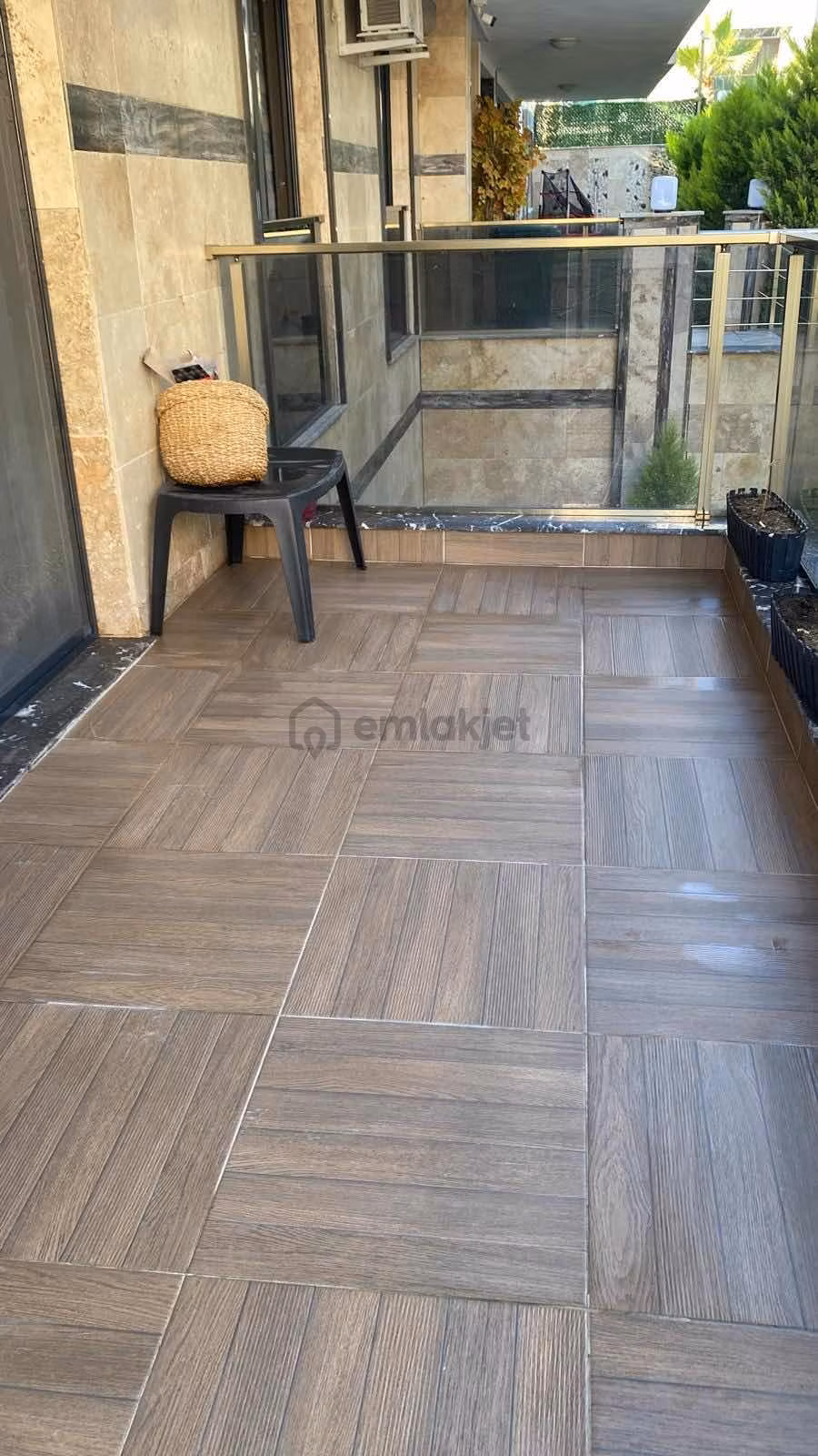 Kuşadası Otogar Arkasında Lüx 2+1 Daire - 9
