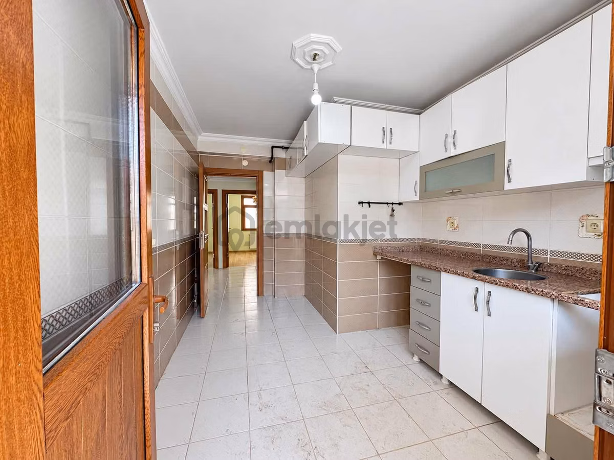 Başokur'dan Bahçelievler Soğanlı Mh Kiralık 3+1 Dubleks - 9