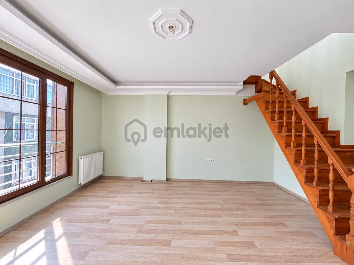 Başokur'dan Bahçelievler Soğanlı Mh Kiralık 3+1 Dubleks - 2