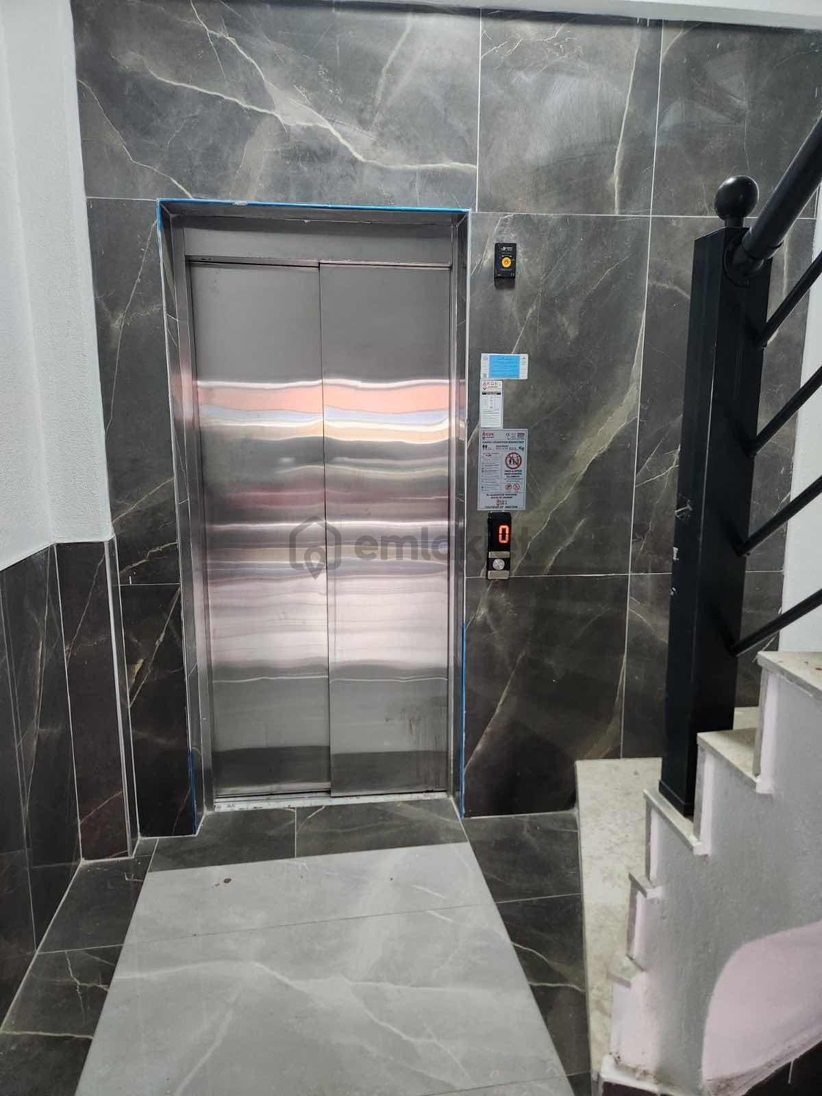 Altınoluk Meydanda Sıfır Asansörlü Kiralık 1+1 - 7