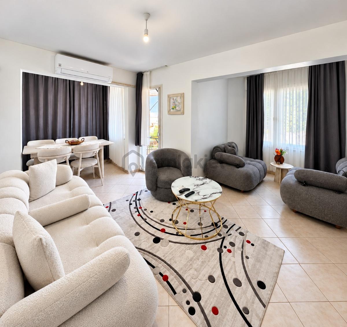 Umas Solutıon'dan Cadde Üstünde Deniz Manzaralı 2+1 Daire