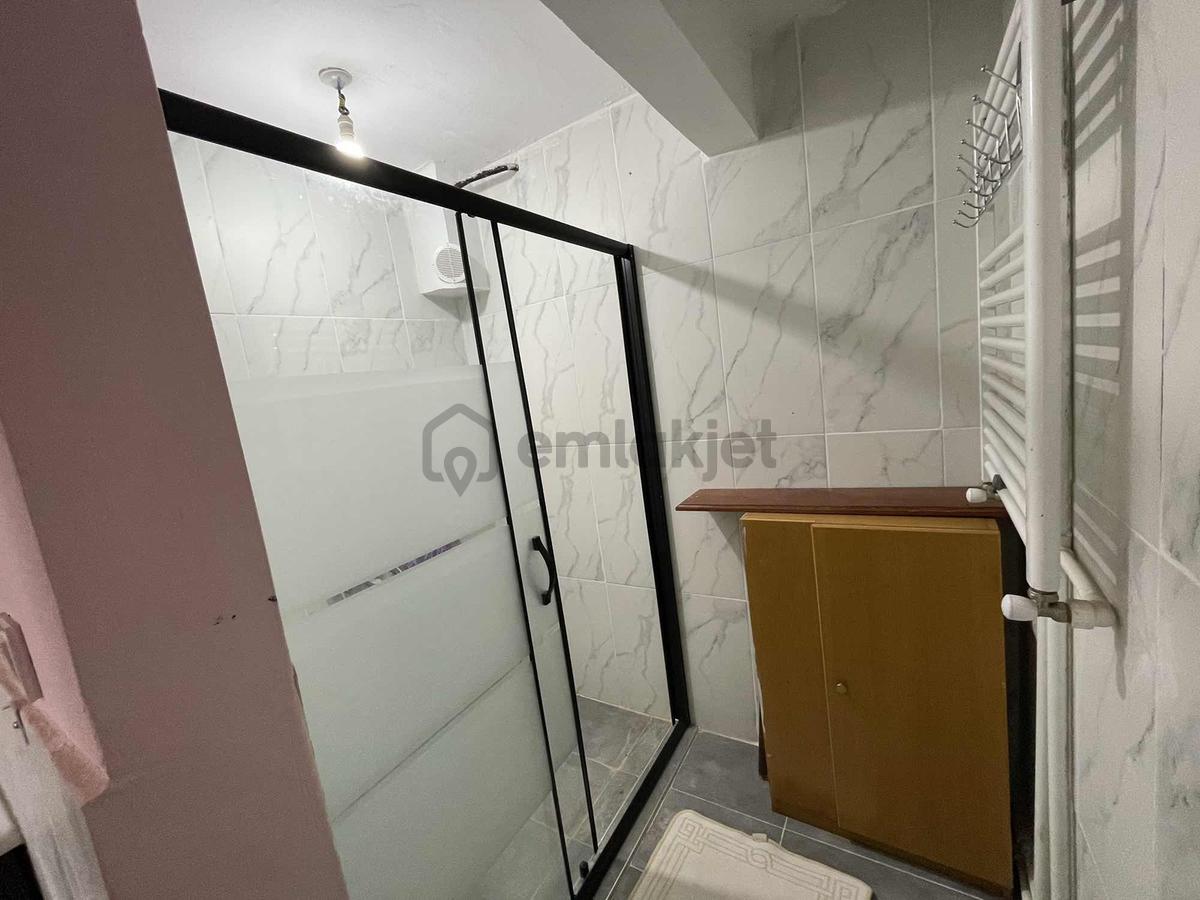 Bayramoğlu Kiralık Site İçi Havuzlu Eşyalı Vila 5+1 - 18