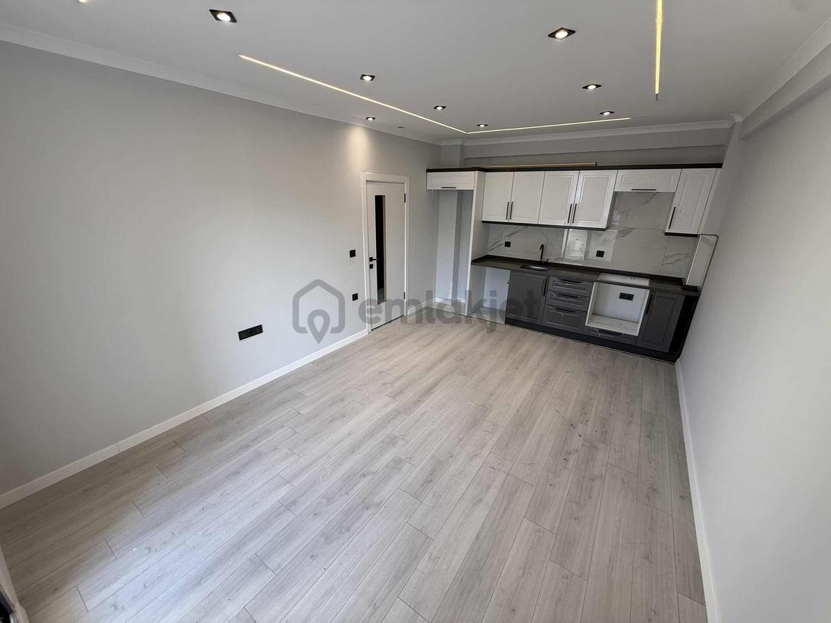 Okaliptus Sokakta Arakat Harika 2+1 Doğalgazlı Daire - 6