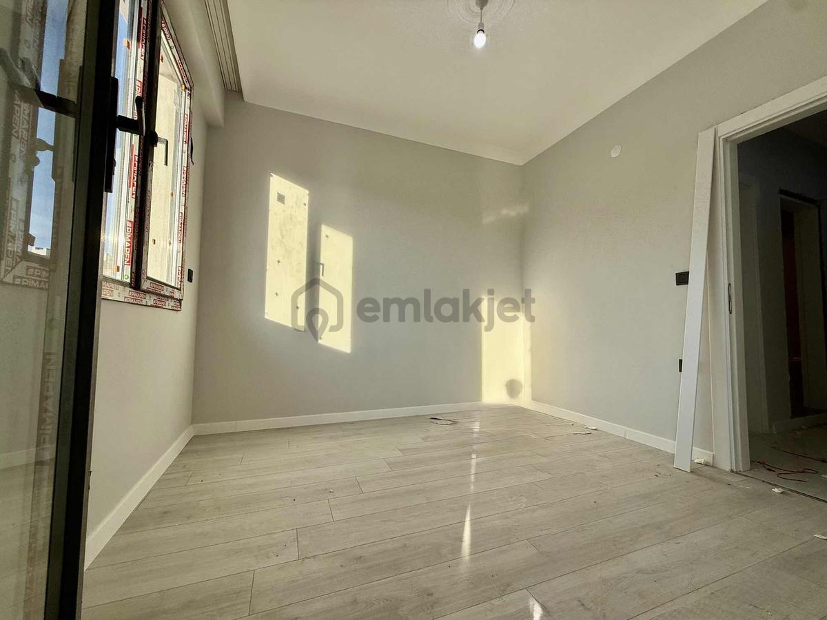 Okaliptus Sokakta Arakat Harika 2+1 Doğalgazlı Daire - 18
