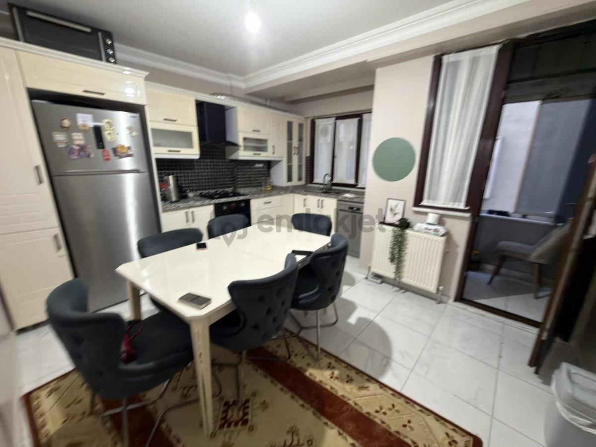 Arıkoğullarından Uğur Mumcu 2+1 Emsalsiz Mutfak 110m2 Balkonlu