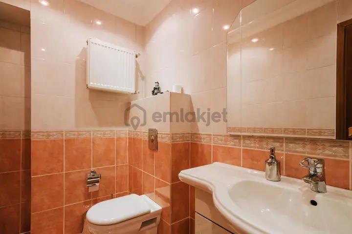 Sarıyerde Kesintisiz Boğaz Manzaralı 4+2 Müştemilatlı Villa - 17