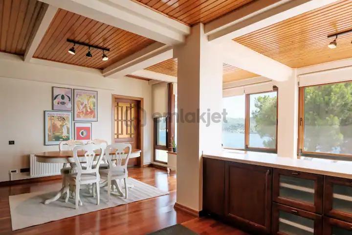 Sarıyerde Kesintisiz Boğaz Manzaralı 4+2 Müştemilatlı Villa - 9