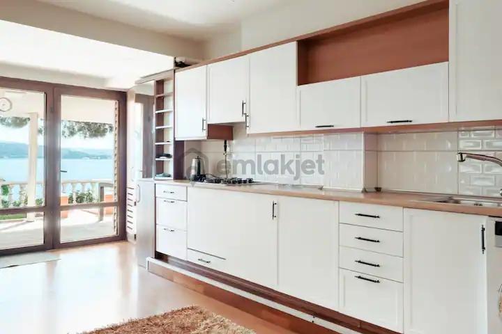 Sarıyerde Kesintisiz Boğaz Manzaralı 4+2 Müştemilatlı Villa - 14