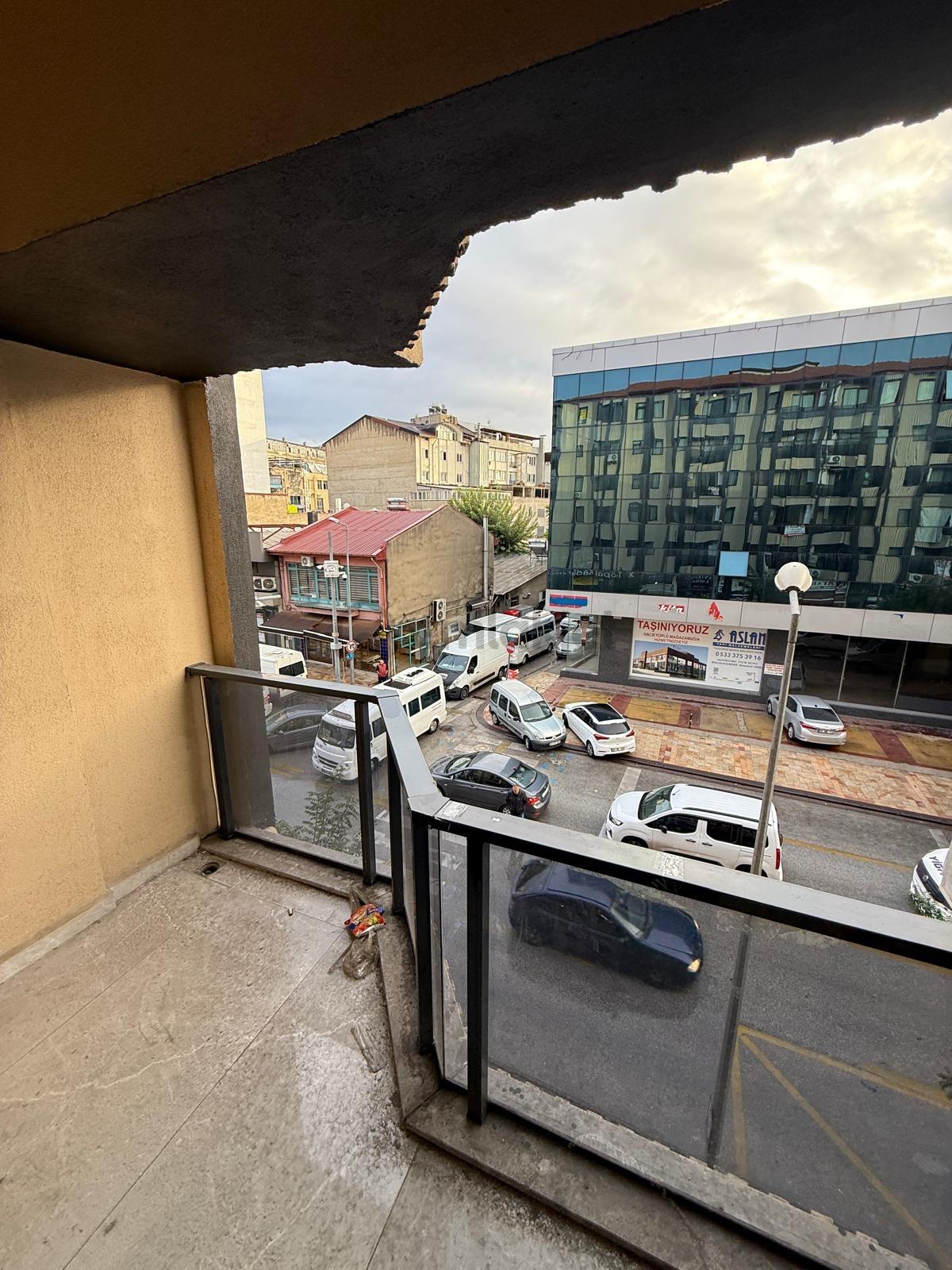 Denizli'nin Merkezinde Lüx Eşyalı 2+1 Apart ️️ - 11