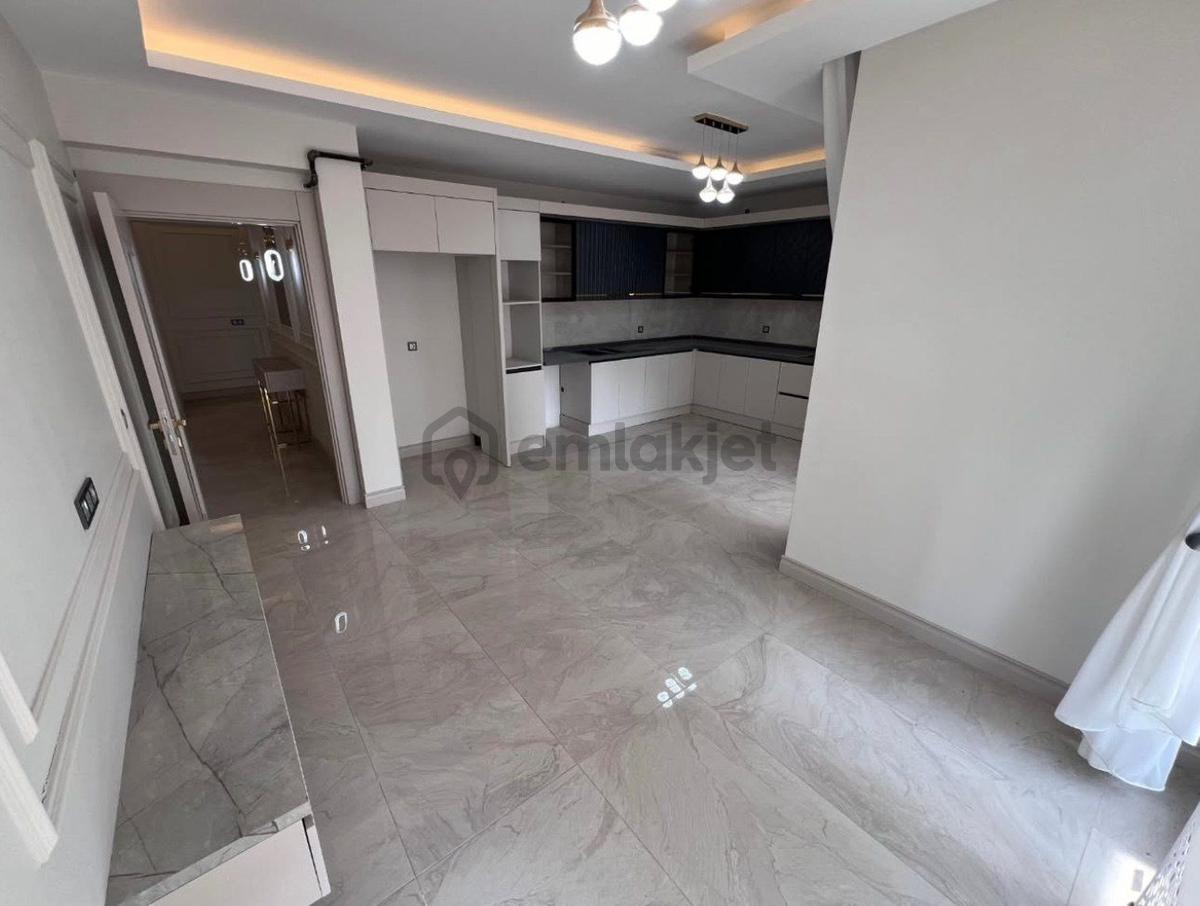 Konyaaltı'da Sahibinden Kiralık 2+1 Daire Sahibi: 𝟢𝟻𝟺𝟼' 𝟽𝟾𝟹' 𝟼𝟼𝟺𝟾 - 5