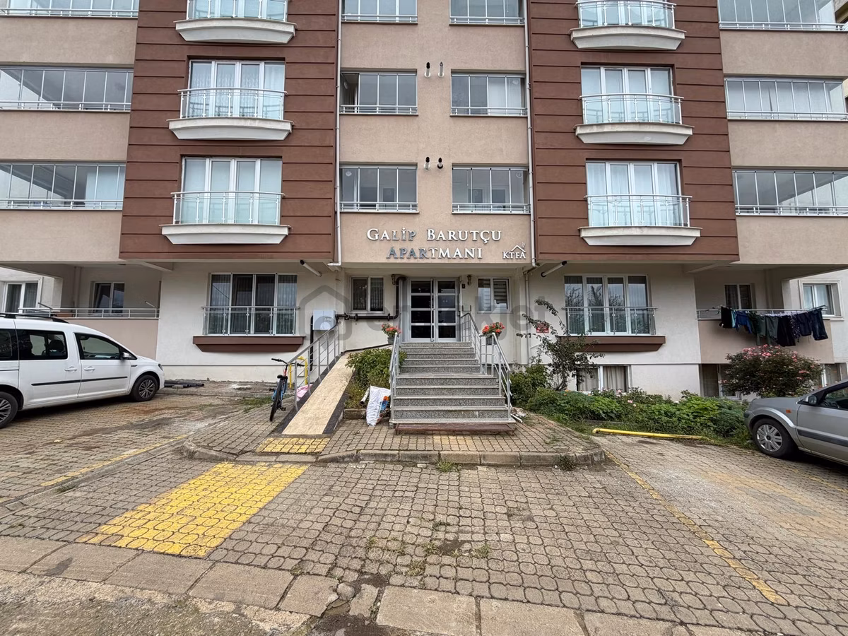 Mabel'den Galip Barutçu Apt. Satılık 3+1 170 M2 Geniş Daire - 31