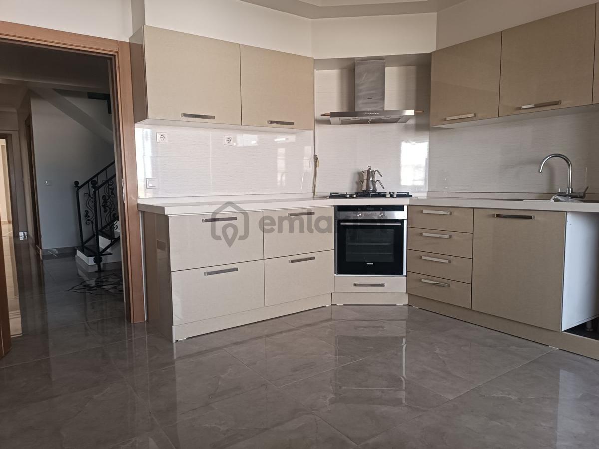 23 Nisan Mah, Özel Yapım 5+2 Satılık Dubleks Daire - 31