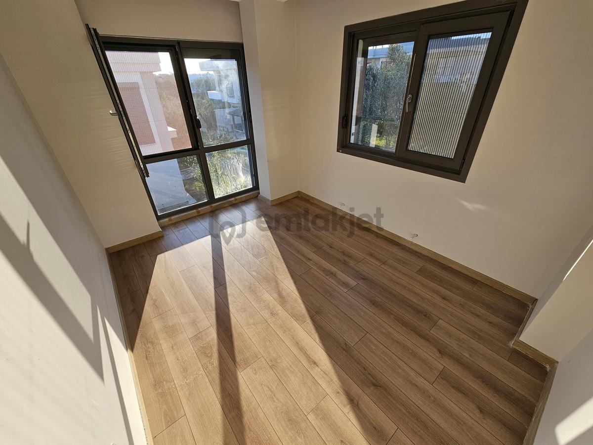 Onmax Karaağaç Bünül Sahilde 3+1 Site İçerisinde Satılık Villa - 23