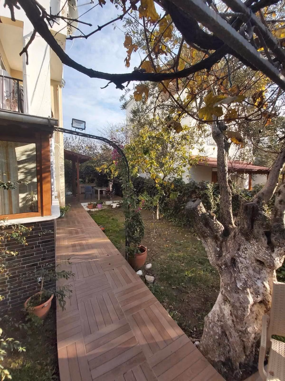 Akçay Coşgun Emlak'tan Kızılkeçilide Tripleks Villa - 22