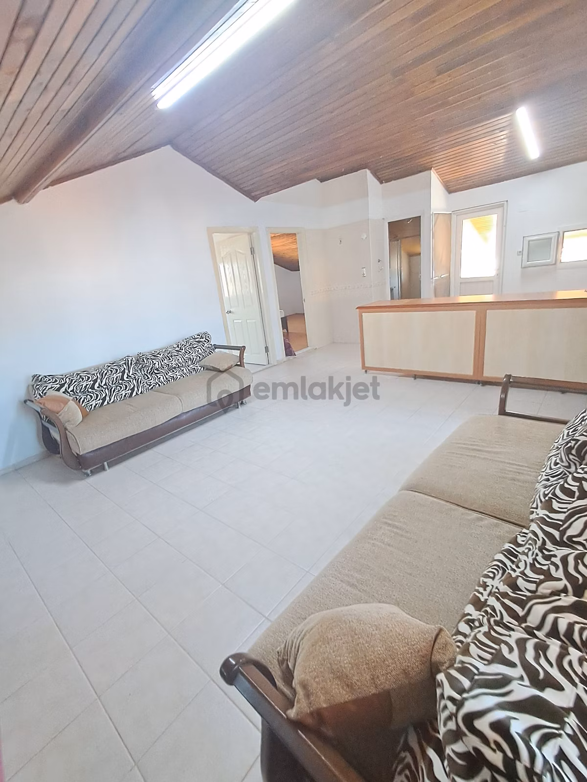 Fethiye Çatalarıkda Kiralik Yuksek Tavan 2+1 Daıre - 3
