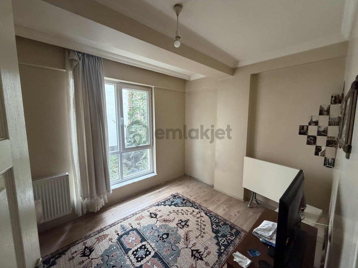Akademi'den Balkonlu Ayrı Mutfaklı Eşyalı Kiralık 1+1 - 3