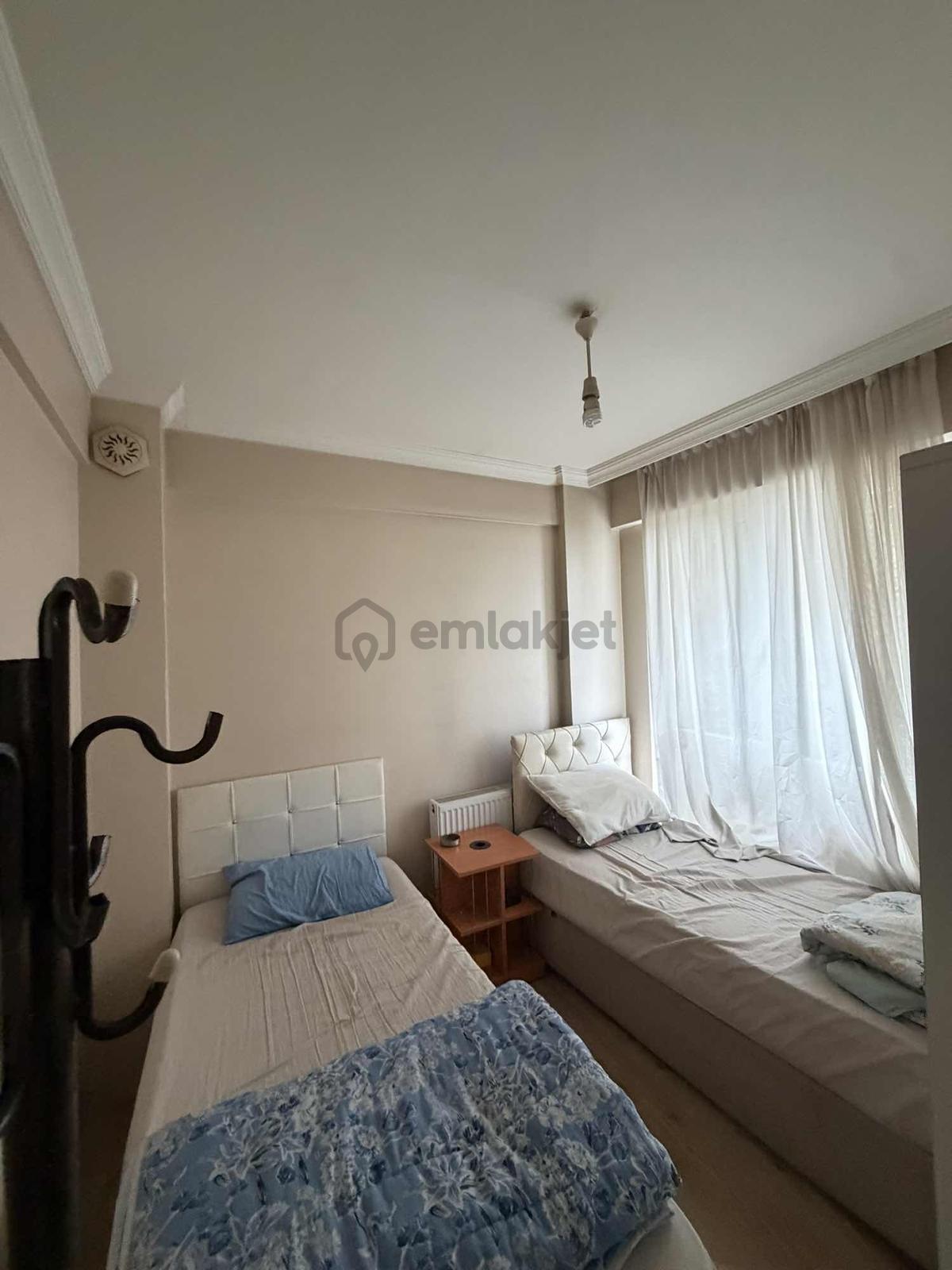 Akademi'den Balkonlu Ayrı Mutfaklı Eşyalı Kiralık 1+1 - 8