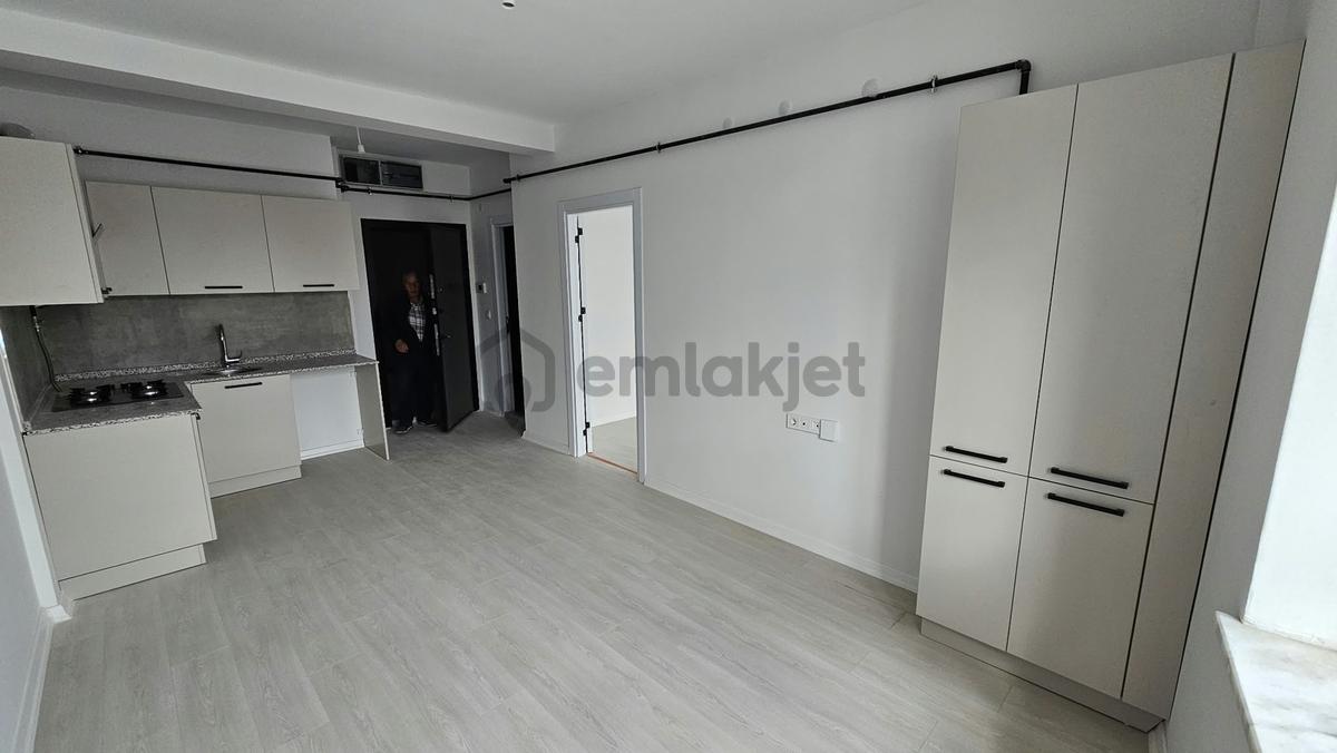 Akademi'den Amerikan Mutfaklı Yerden Isıtmalı Kiralık 1+1 - 6