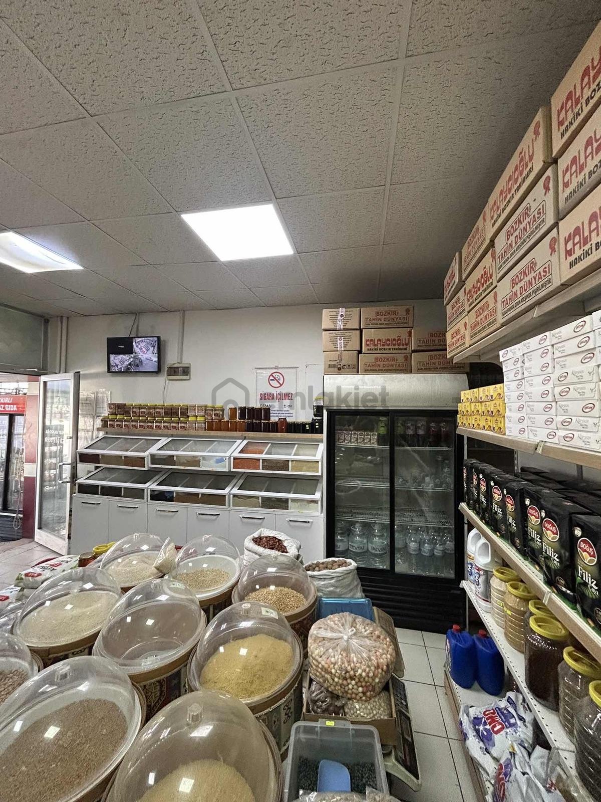Küçük Kumköprü Caddesinde 40 M2 Devren Satılık Market - 8