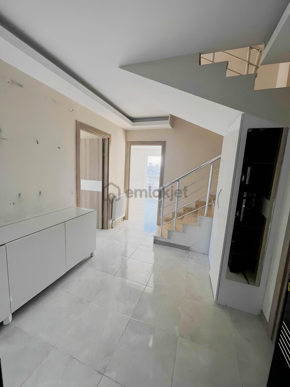 Yonca Emlak Akşemsettin Mah. 4+1 Dubleks Kiralık Daire - 5