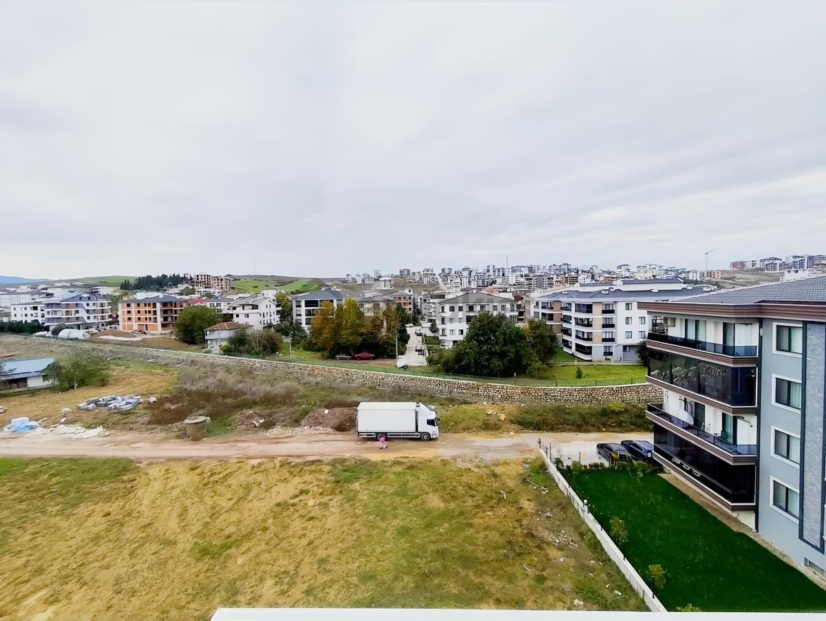 Çiftlikköy'de Doğa Manzaralı, Teraslı 3+1 Satılık Dubleks Daire - 26