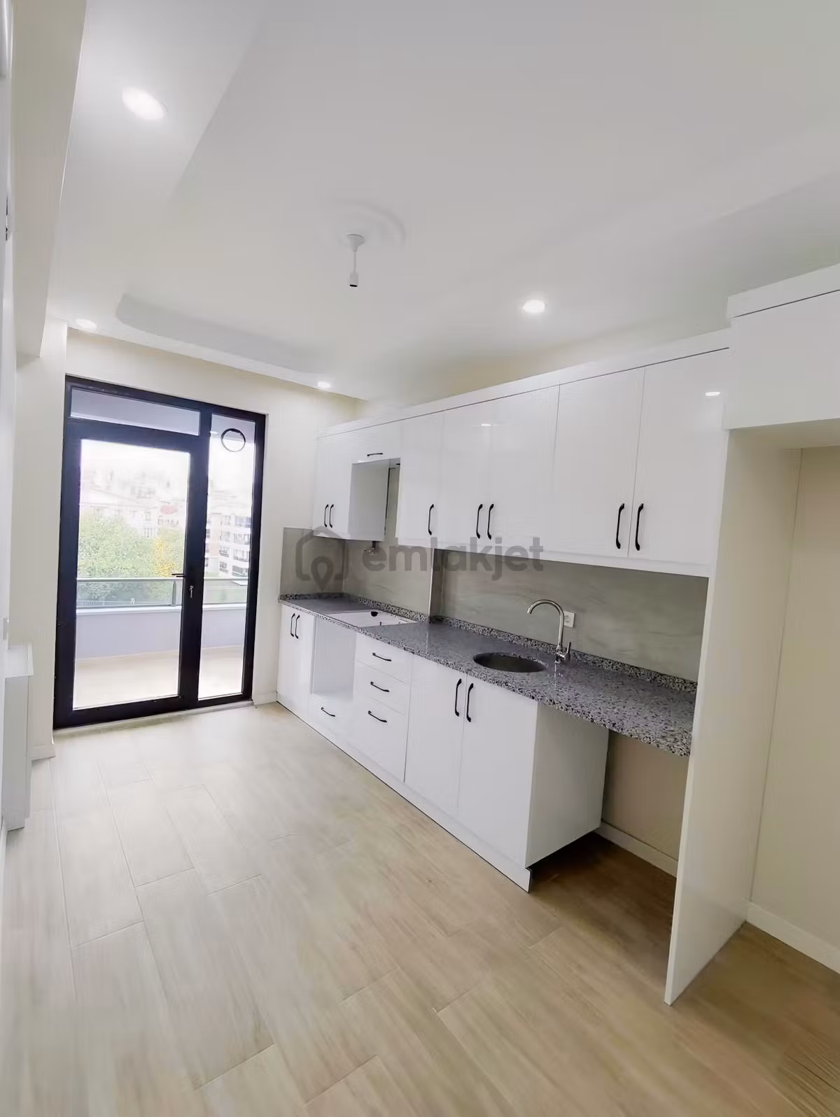 Çiftlikköy'de Doğa Manzaralı, Teraslı 3+1 Satılık Dubleks Daire - 5