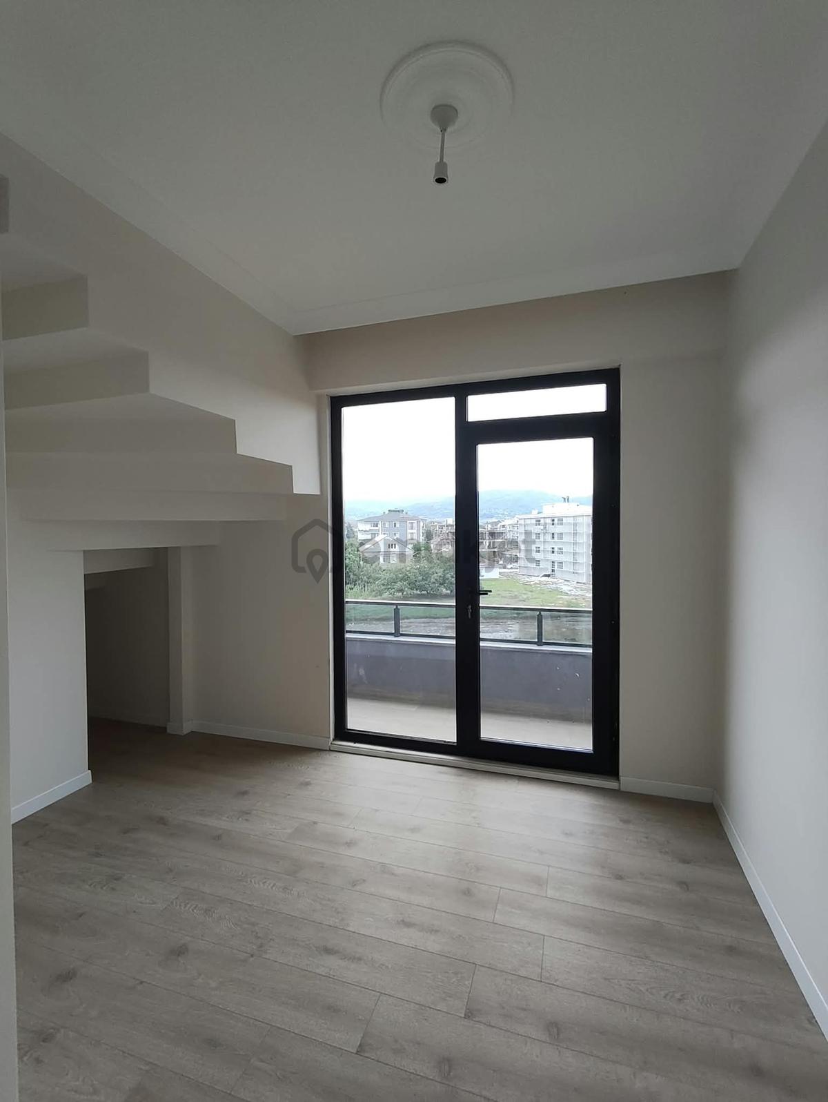 Çiftlikköy'de Doğa Manzaralı, Teraslı 3+1 Satılık Dubleks Daire - 8