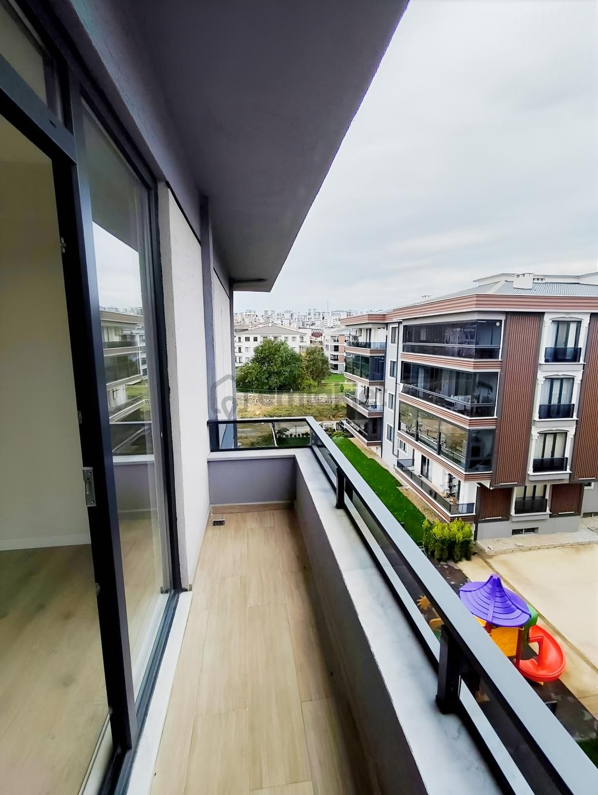 Çiftlikköy'de Doğa Manzaralı, Teraslı 3+1 Satılık Dubleks Daire - 20