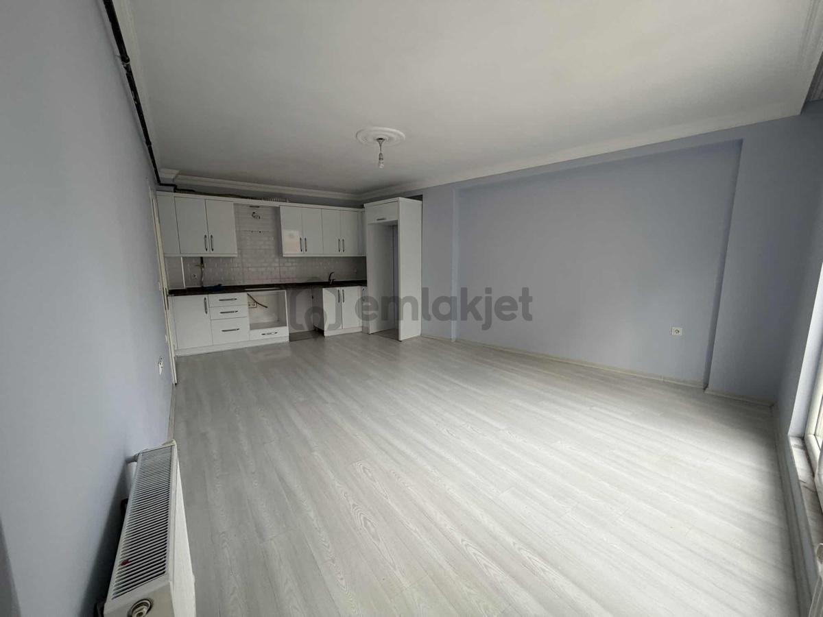 Bucak Mahallesi'nde/100 M2/2+1/asansörlü/kiralık Daire - 15