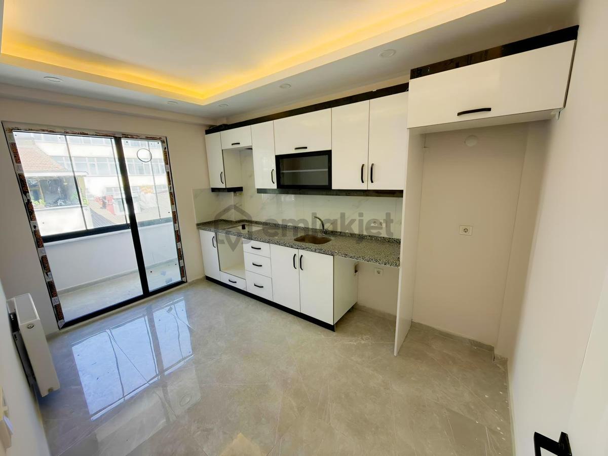 Arıkoğullarından Uğur Mumcu Mah Cami Durağının Dibi 2+1 105m2 - 2