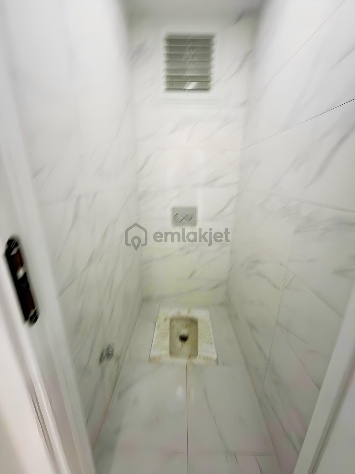 Arıkoğullarından Uğur Mumcu Mah Cami Durağının Dibi 2+1 105m2 - 11