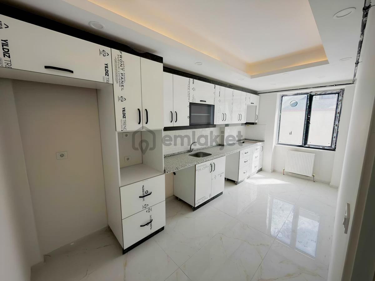 Arıkoğullarından Uğurmumcu Mah Ebeveyn Banyo Geniş Mutfak Daire - 9