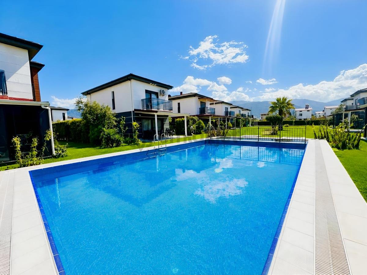 Denize Yakın,havuzlu Sitede Ferah Ve Havadar 3+1 Vill - 8