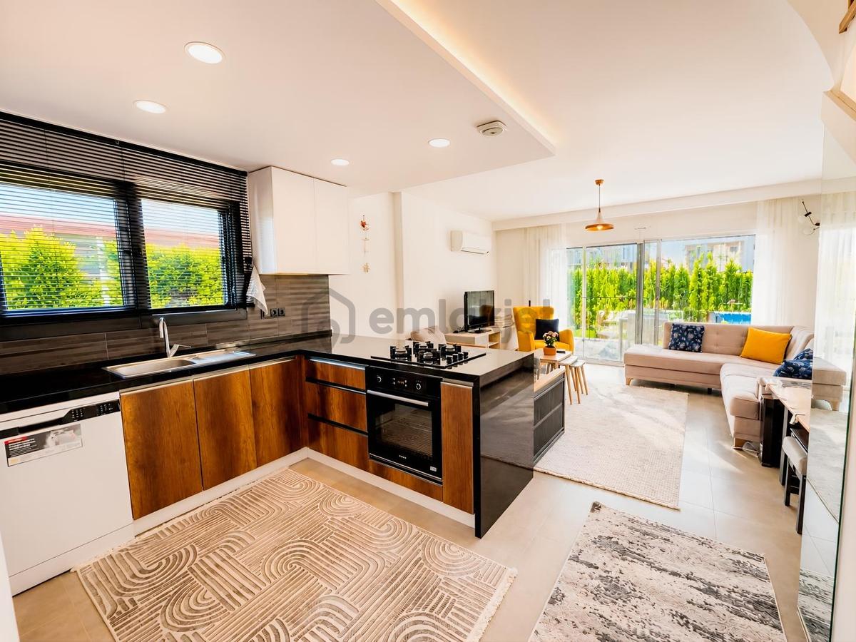 Denize Yakın,havuzlu Sitede Ferah Ve Havadar 3+1 Vill - 11