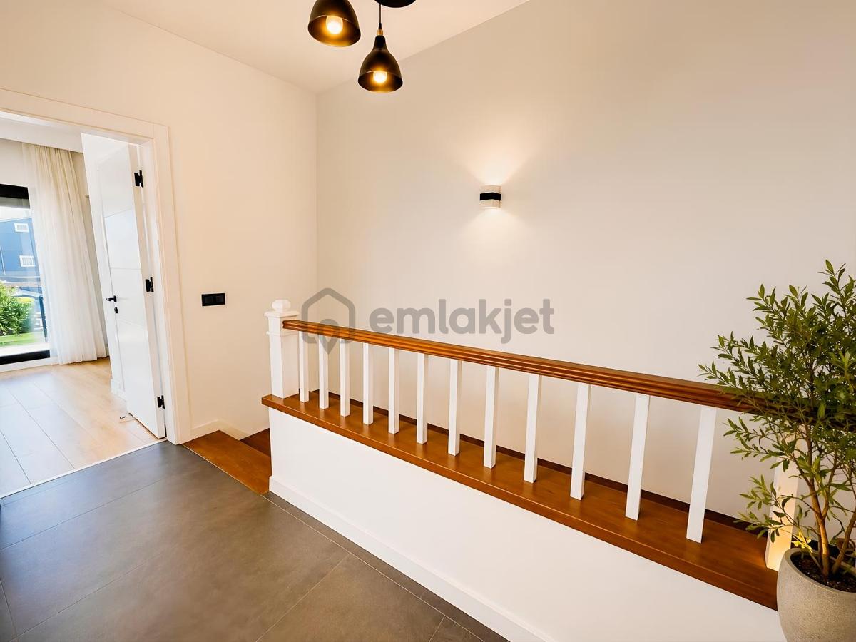 Denize Yakın,havuzlu Sitede Ferah Ve Havadar 3+1 Vill - 20