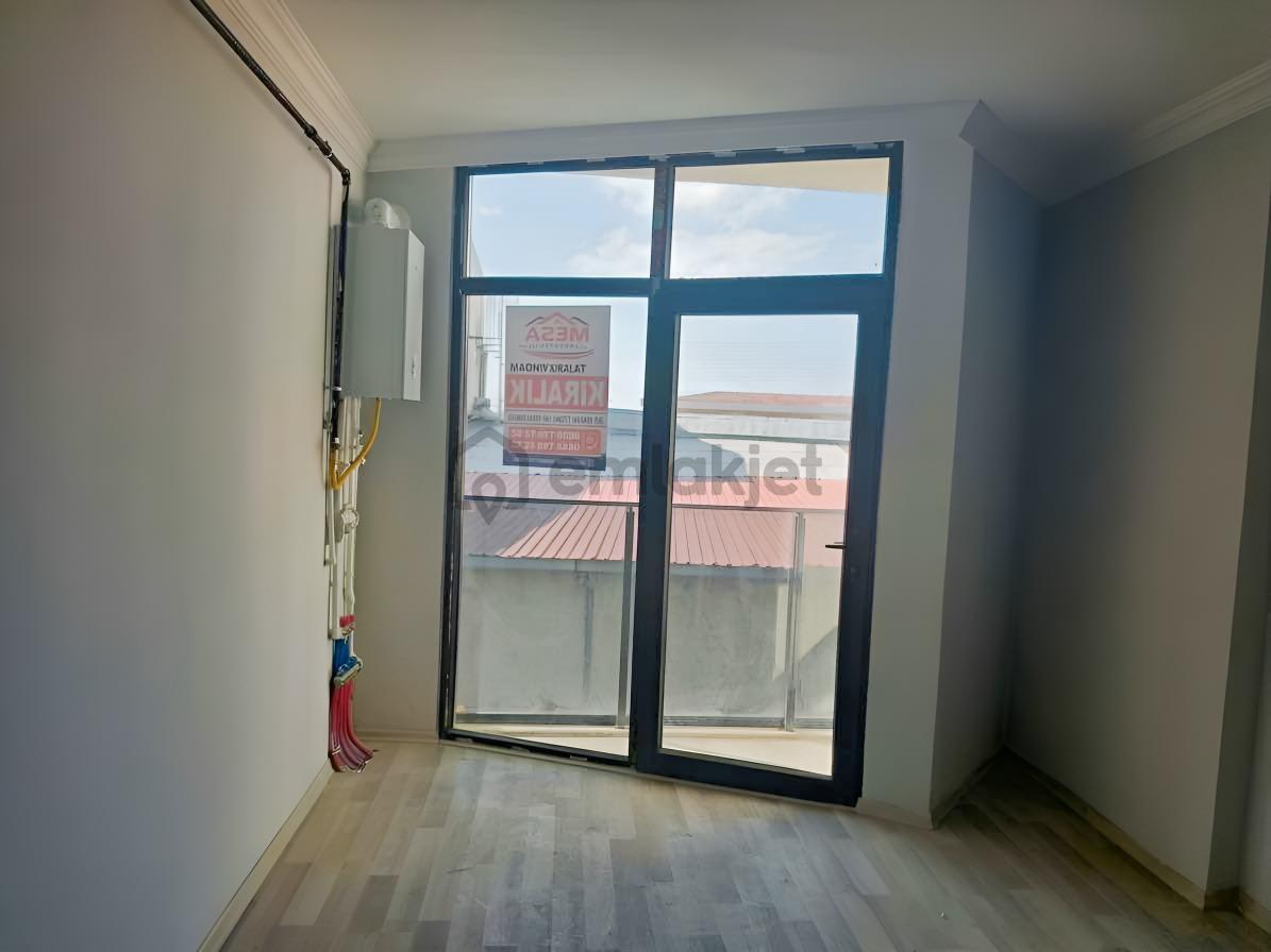 Van Merkez De Kiralık 2+0 Daire - 9