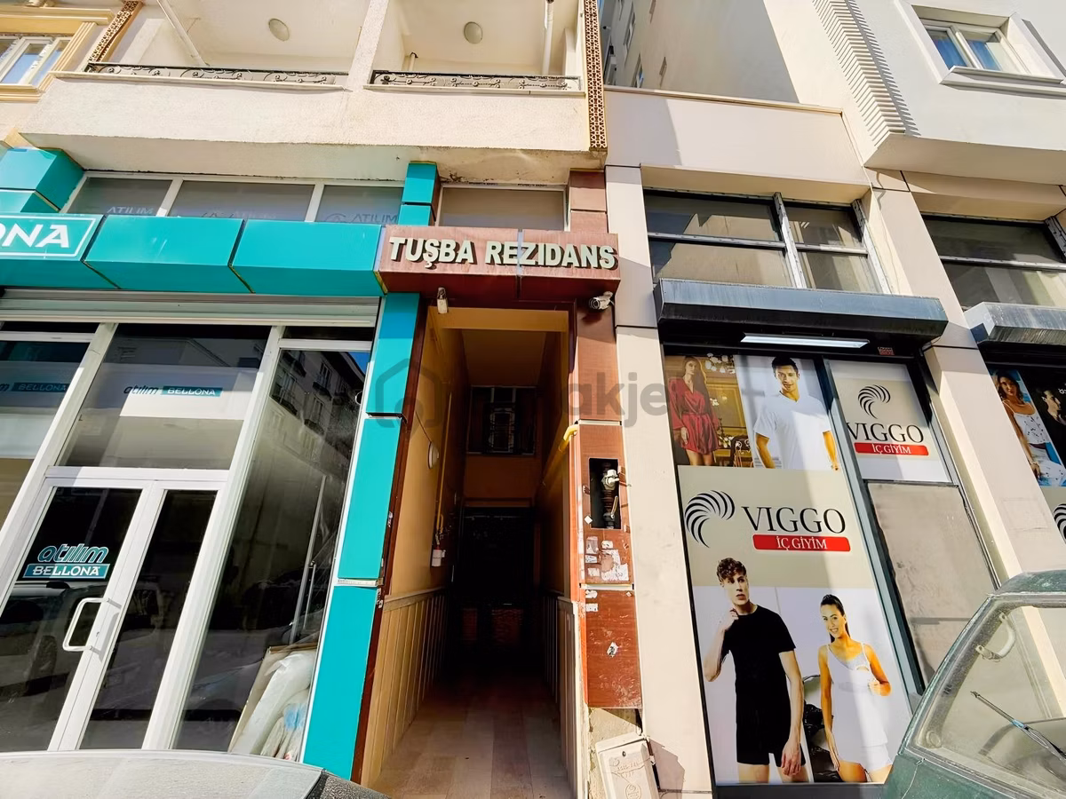 Van Sıhke Caddesi Üzerinde Kiralık 2+1 Eşyalı Dublex Daire - 2