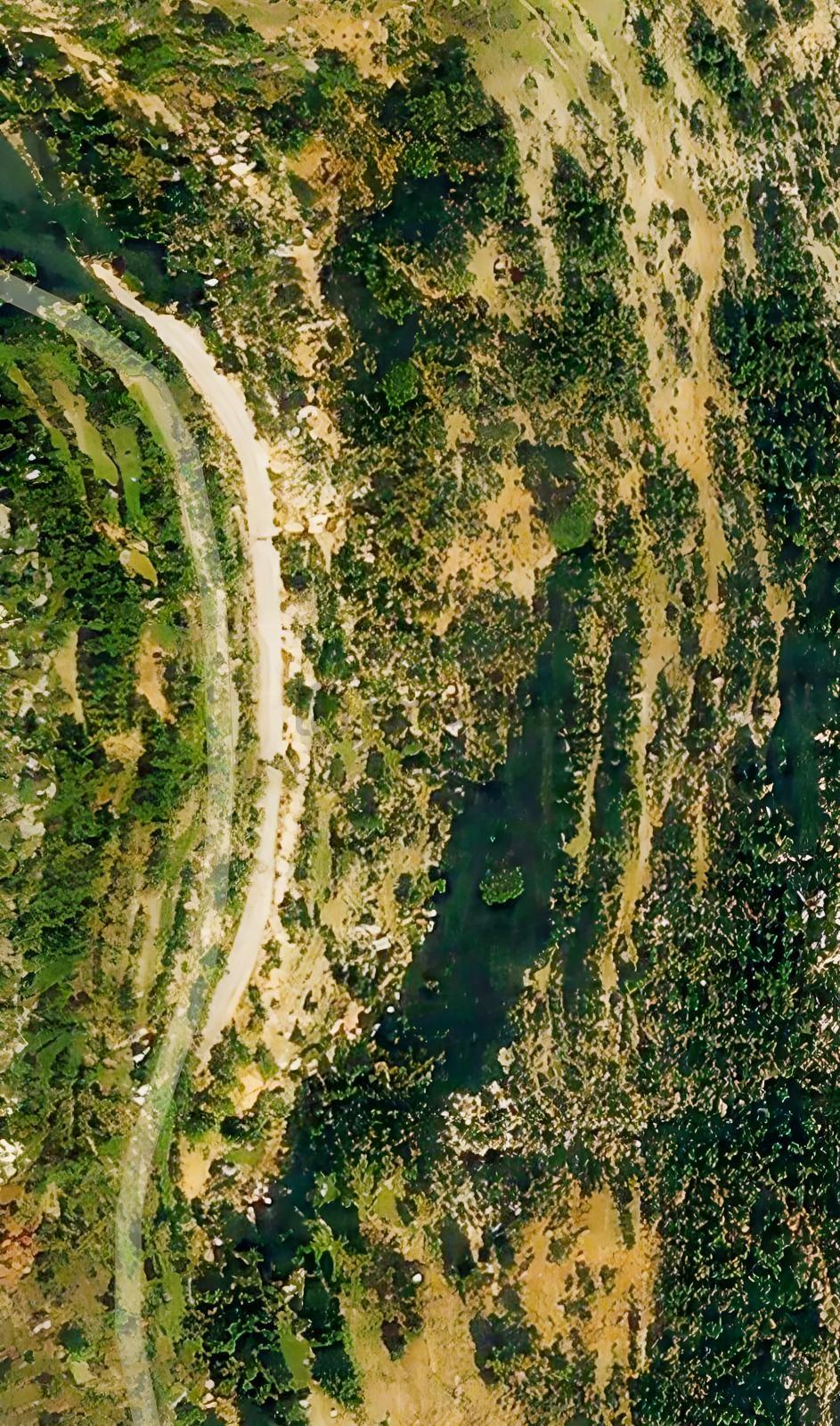 Silifke Bükdeğirmeni Köyünde Satılık Tarla - 4
