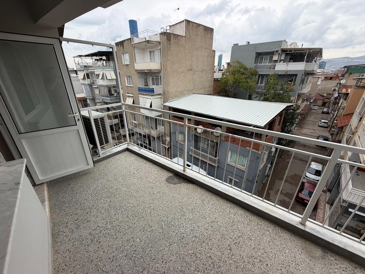 Çamdibi Burak Reis Caddesi Üzerinde 2+1 Kiralık Daire Teraslı - 8