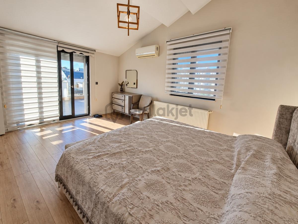 Antalya Bahçelievler'de Geniş Teraslı Satılık 3+1 Dubleks Daire - 35