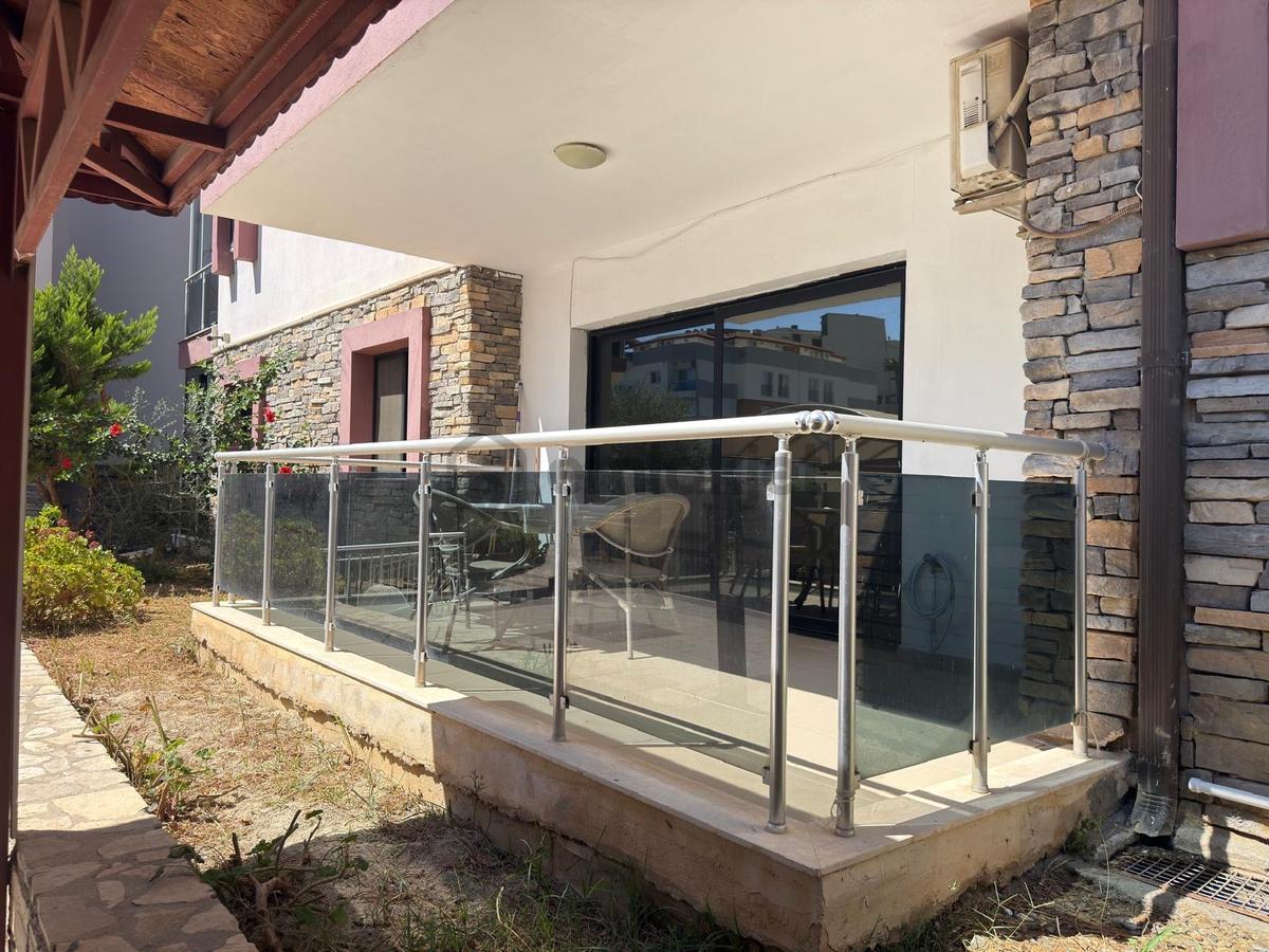 Havuzlu Güvenlikli Sitede Satılık Daire - 17