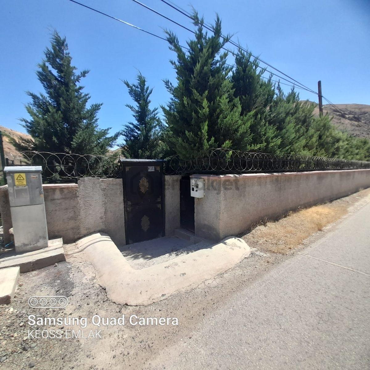 Meram Derede Doga Harıkası Satılık Bahçe Evi - 12