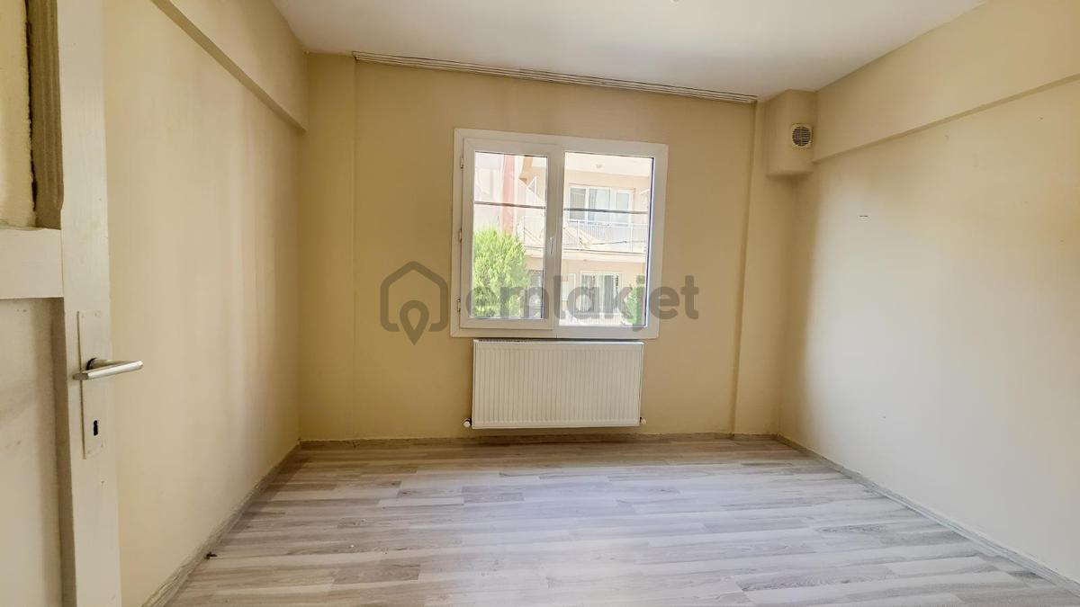 Menemen Ana Cadde Üzeri Kiralık 2+1 Daire - 4
