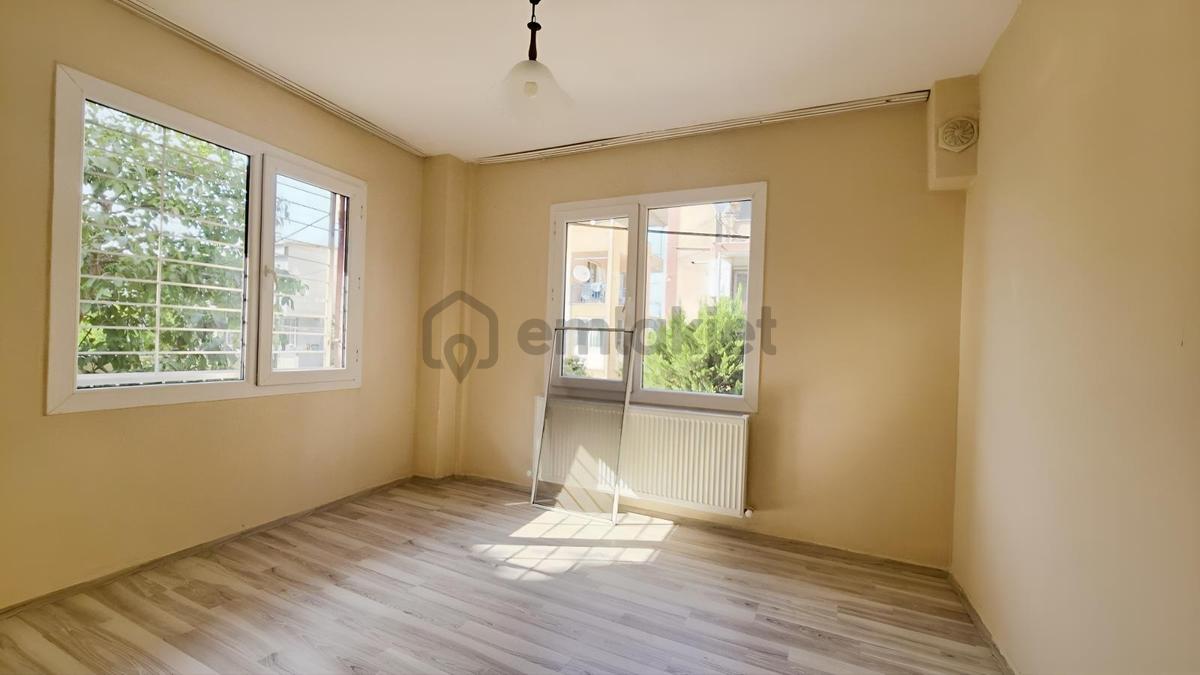 Menemen Ana Cadde Üzeri Kiralık 2+1 Daire - 3