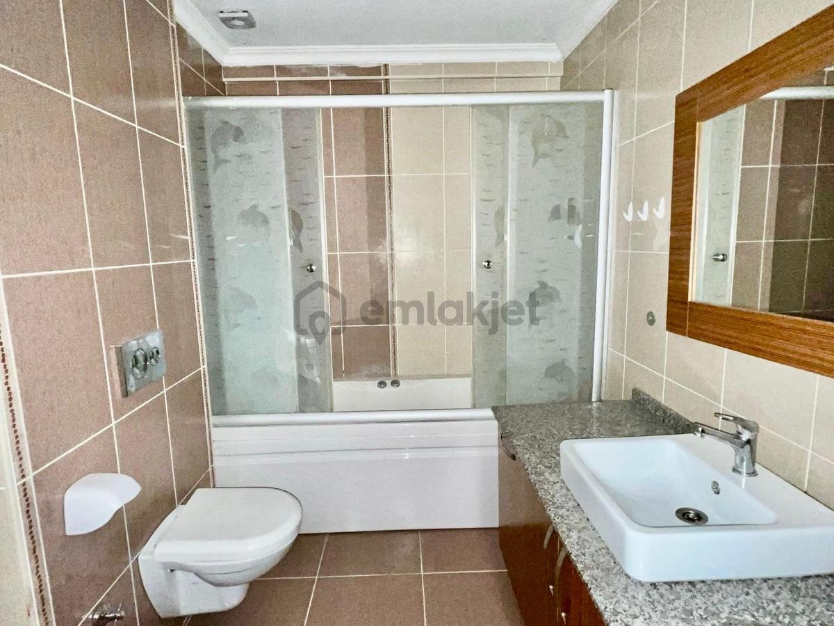 Remax Leon Balat Prestij Evleri'nde Kiralık 4+1 Daire - 15