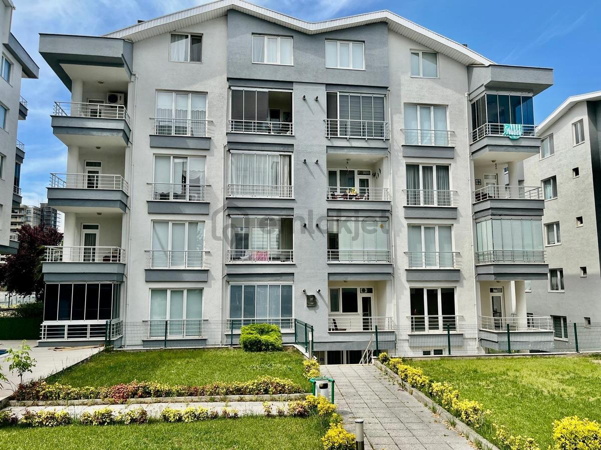 Remax Leon Balat Prestij Evleri'nde Kiralık 4+1 Daire - 2